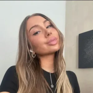 Noémie Eloise norway onlyfans